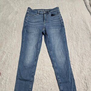 American Eagle Super High Rise Jegging 6R
